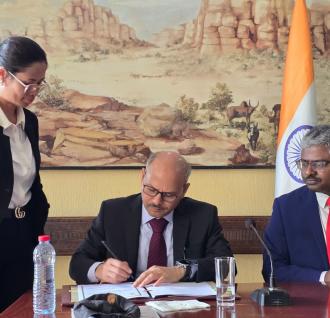 Dr. Surendrakumar Bagde, DG, NCGG & Mrs. Marie Agnes Anona, DG, ENAM signed an MoU on 25.03.25 in Antananarivo, Madagascar to enhance capacity-building training on public policy governance for Madagascar’s civil servants